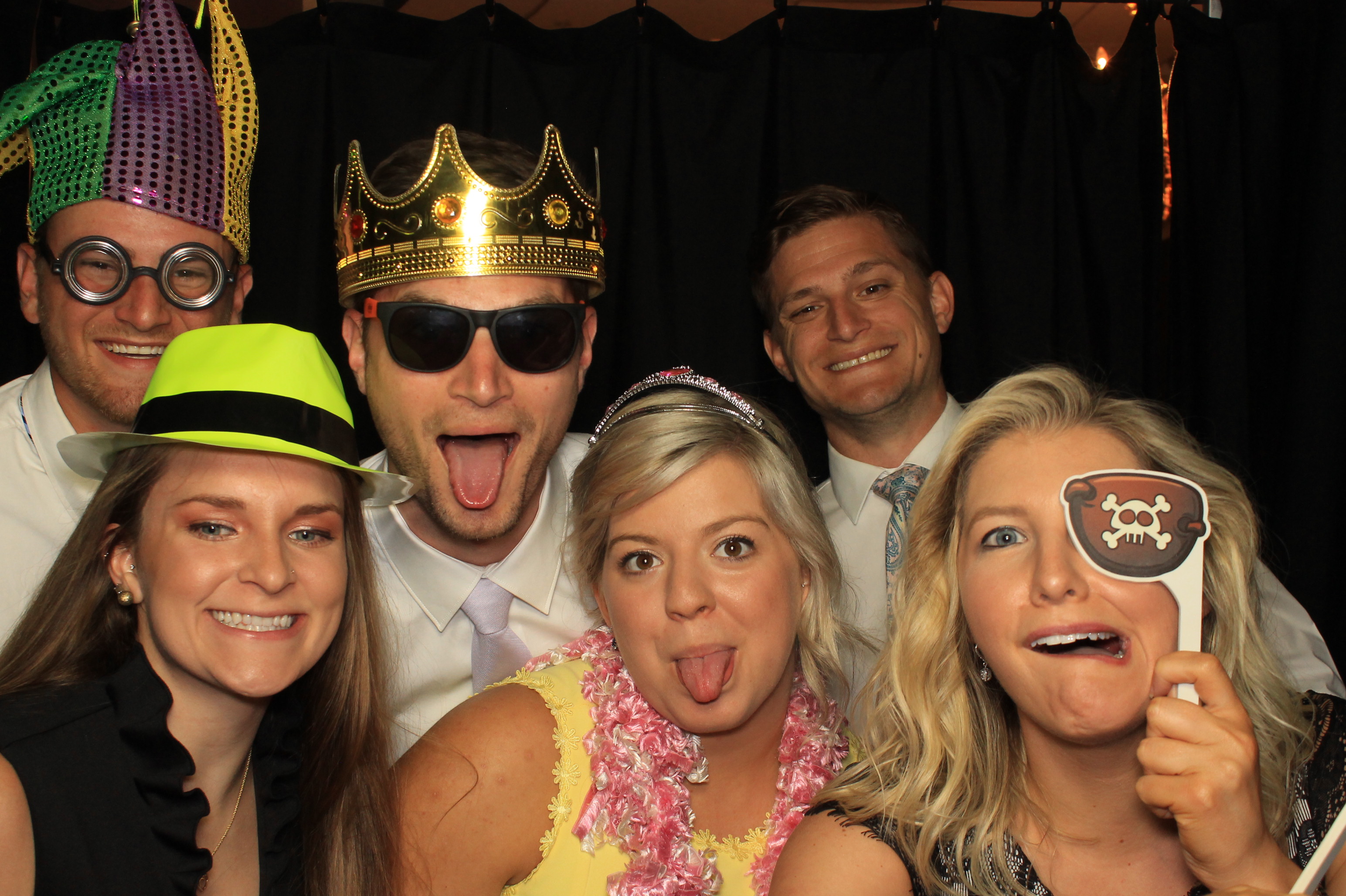 Meredith and Doug Wedding | View more photos from the event at gallery.photoboothcincy.com/u/PhotoBoothCincy/Meredith-and-Doug-Wedding